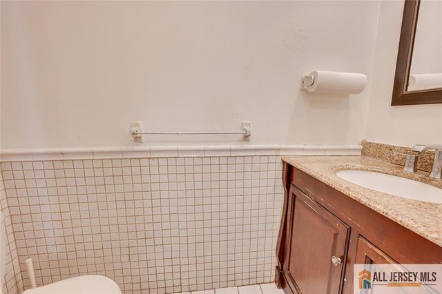 2704 Cricket Circle 2704, Edison, NJ 08820