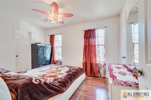 2704 Cricket Circle 2704, Edison, NJ 08820