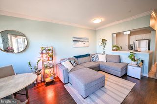 23 Pierside Dr Apt 327, Baltimore, MD 21230
