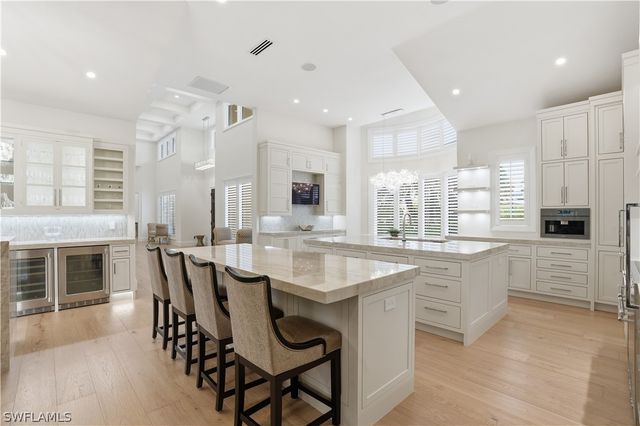 328 SEDGWICK CT, Naples, FL 34108