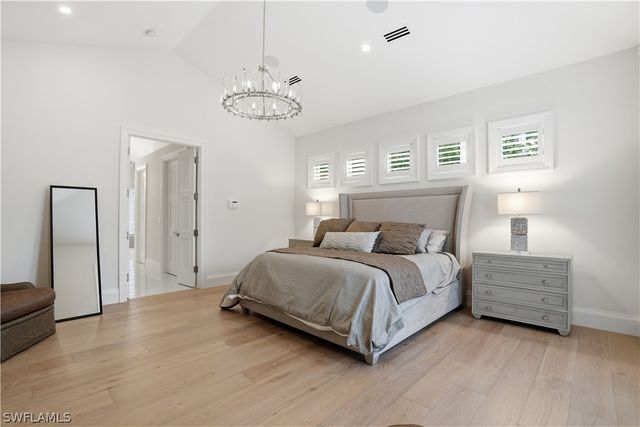 328 SEDGWICK CT, Naples, FL 34108