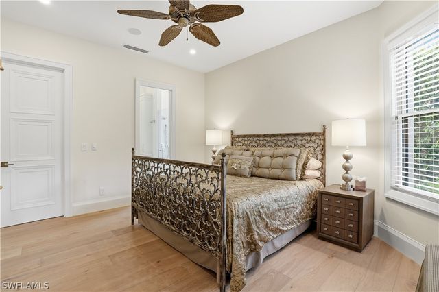 328 SEDGWICK CT, Naples, FL 34108