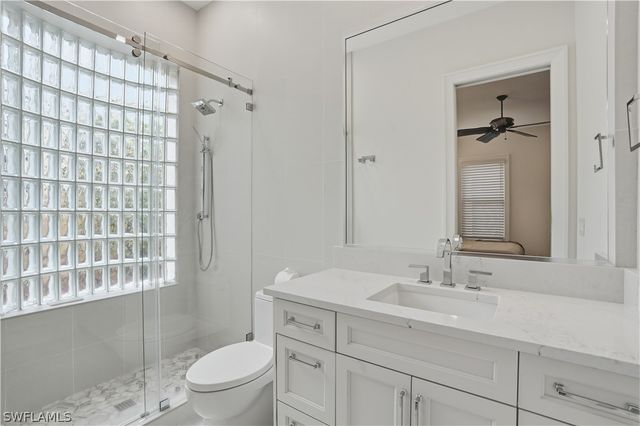 328 SEDGWICK CT, Naples, FL 34108