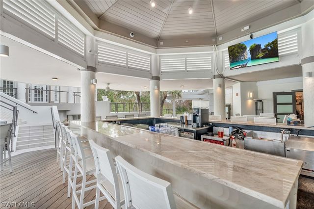 328 SEDGWICK CT, Naples, FL 34108