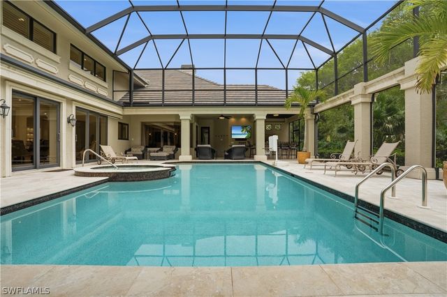 328 SEDGWICK CT, Naples, FL 34108