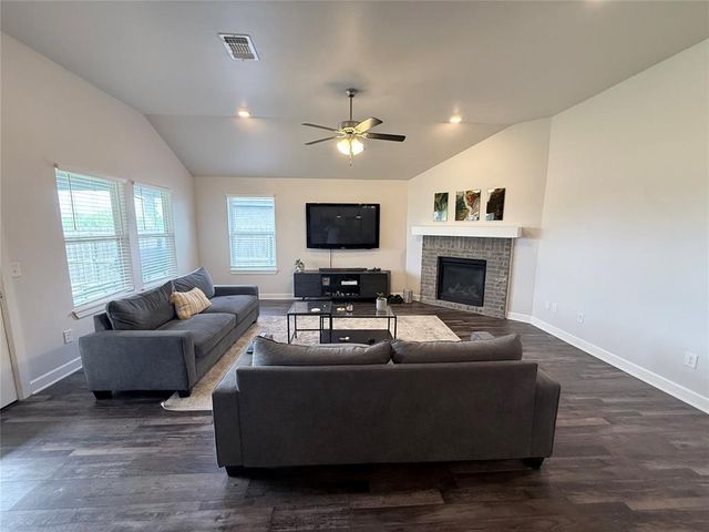 6032 N Platinum Drive, Stillwater, OK 74075