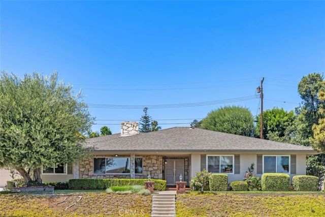 807 Dorothy Lane, Fullerton, CA 92831