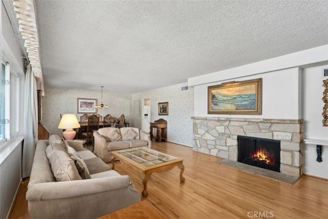 807 Dorothy Lane, Fullerton, CA 92831