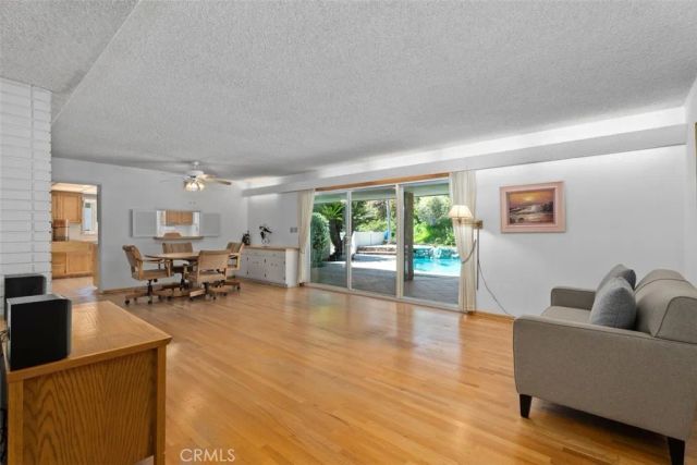 807 Dorothy Lane, Fullerton, CA 92831