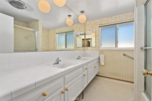 807 Dorothy Lane, Fullerton, CA 92831