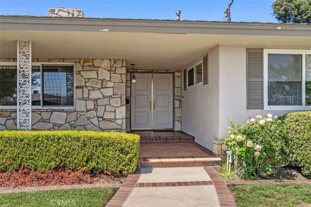 807 Dorothy Lane, Fullerton, CA 92831