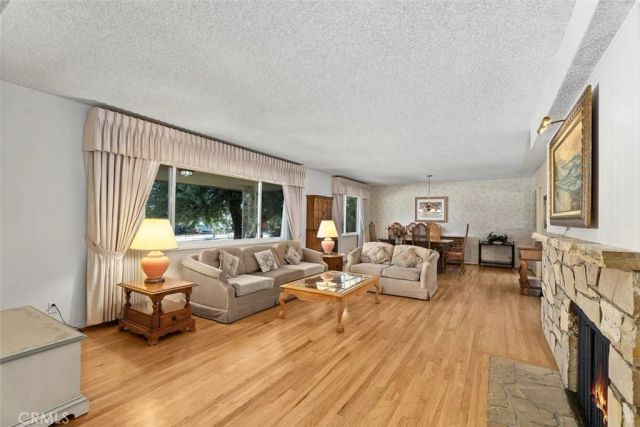 807 Dorothy Lane, Fullerton, CA 92831