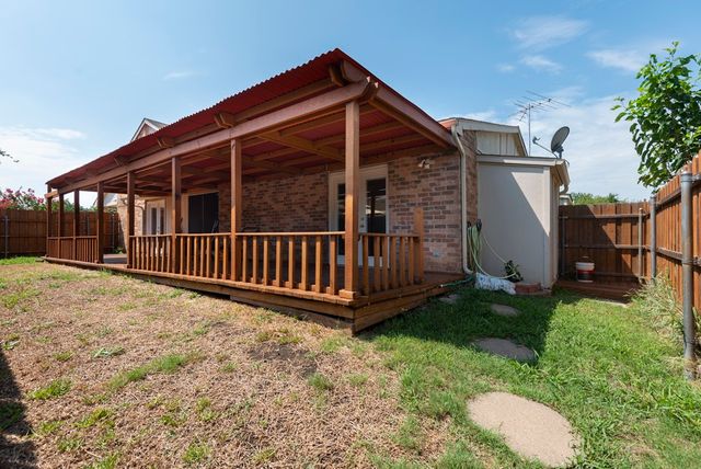 4514 Carr Street, The Colony, TX 75056