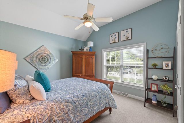 420 Cobblestone COURT, Slinger, WI 53086