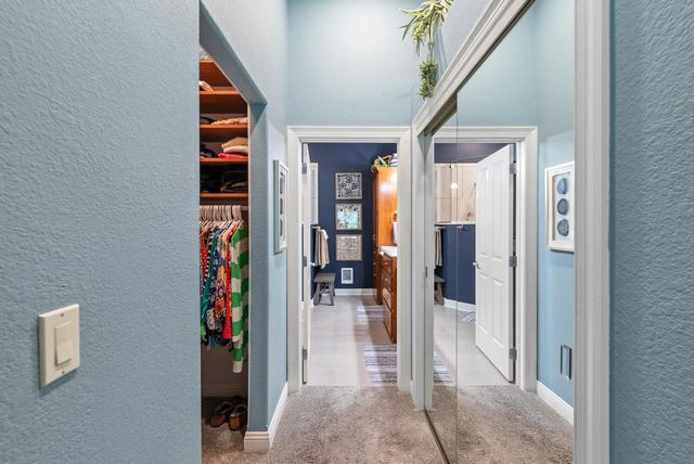 420 Cobblestone COURT, Slinger, WI 53086