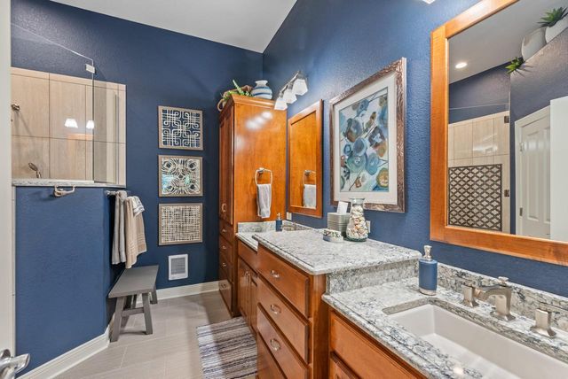 420 Cobblestone COURT, Slinger, WI 53086