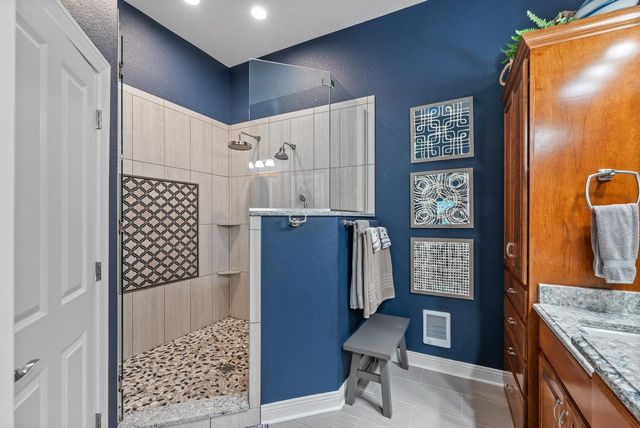 420 Cobblestone COURT, Slinger, WI 53086