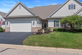 420 Cobblestone COURT, Slinger, WI 53086