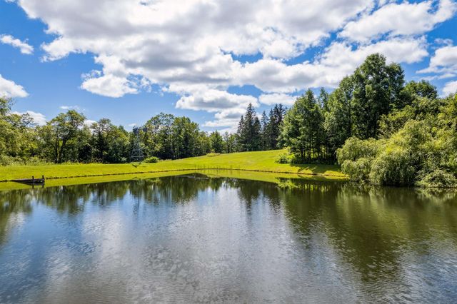 196 Cowdrey Outlook, Barnard, VT 05032