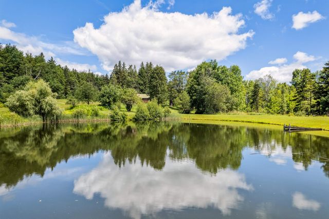 196 Cowdrey Outlook, Barnard, VT 05032