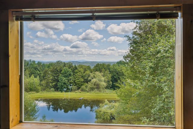 196 Cowdrey Outlook, Barnard, VT 05032