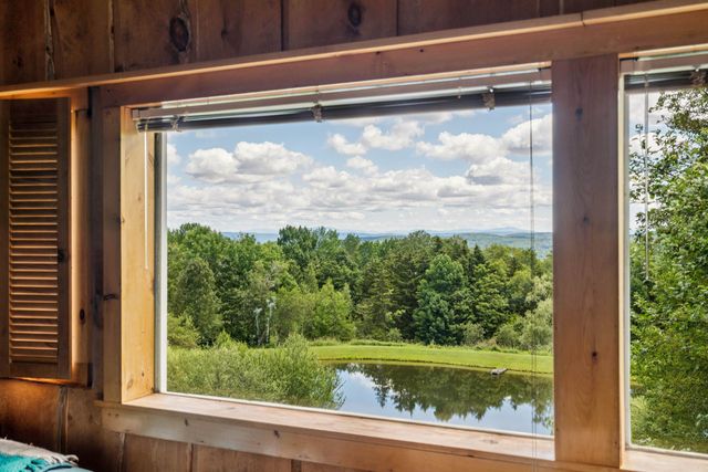 196 Cowdrey Outlook, Barnard, VT 05032