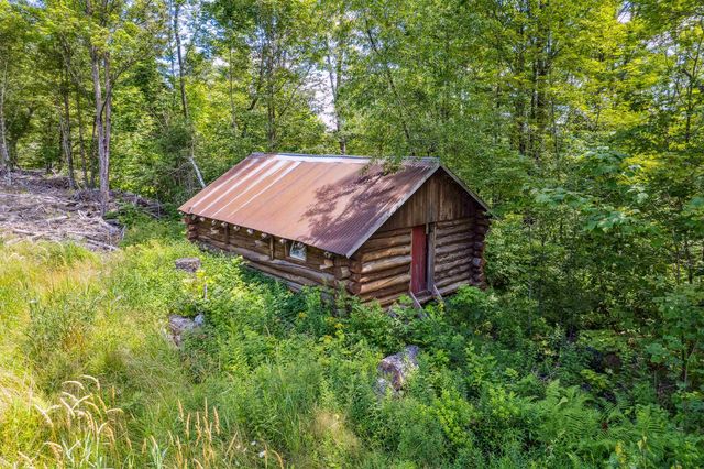 196 Cowdrey Outlook, Barnard, VT 05032