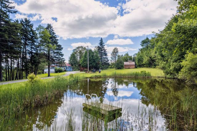 196 Cowdrey Outlook, Barnard, VT 05032