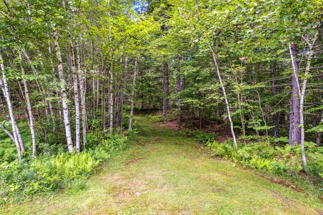 196 Cowdrey Outlook, Barnard, VT 05032