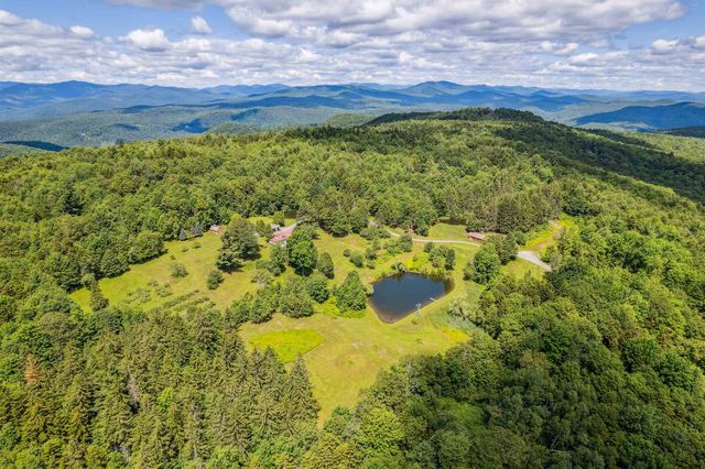 196 Cowdrey Outlook, Barnard, VT 05032
