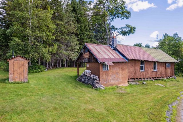 196 Cowdrey Outlook, Barnard, VT 05032