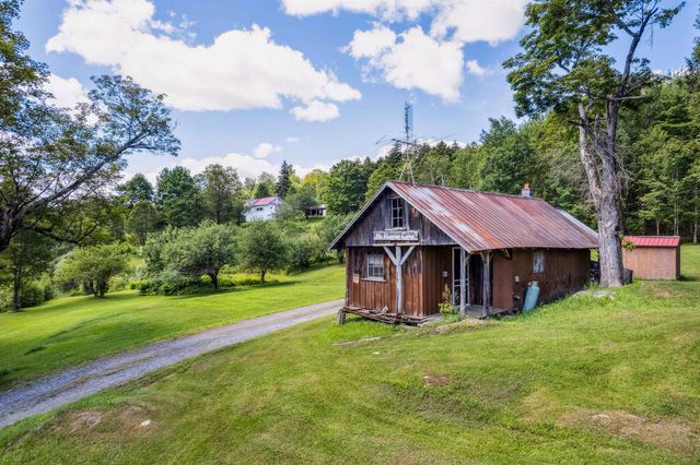 196 Cowdrey Outlook, Barnard, VT 05032