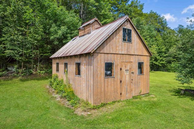 196 Cowdrey Outlook, Barnard, VT 05032