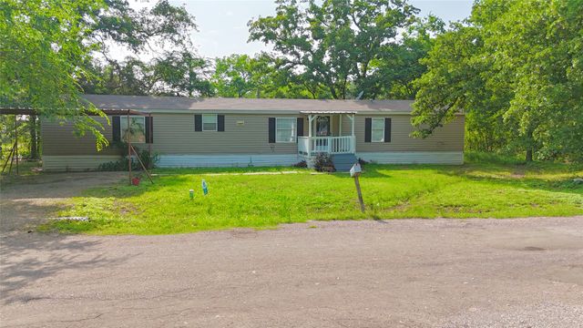 217 Navajo Trail, West Tawakoni, TX 75474