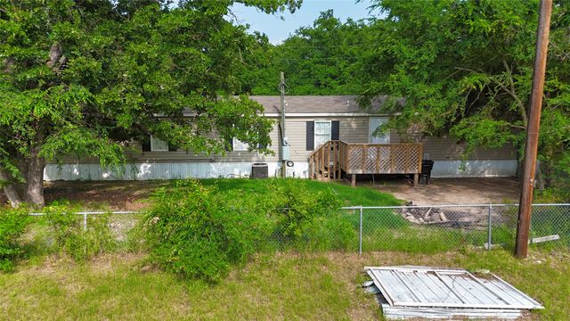 217 Navajo Trail, West Tawakoni, TX 75474