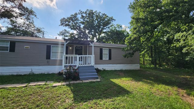 217 Navajo Trail, West Tawakoni, TX 75474