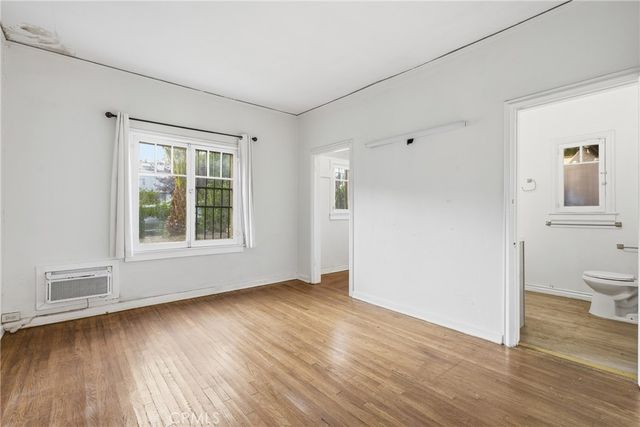 929 Descanso Drive, La Canada Flintridge, CA 91011