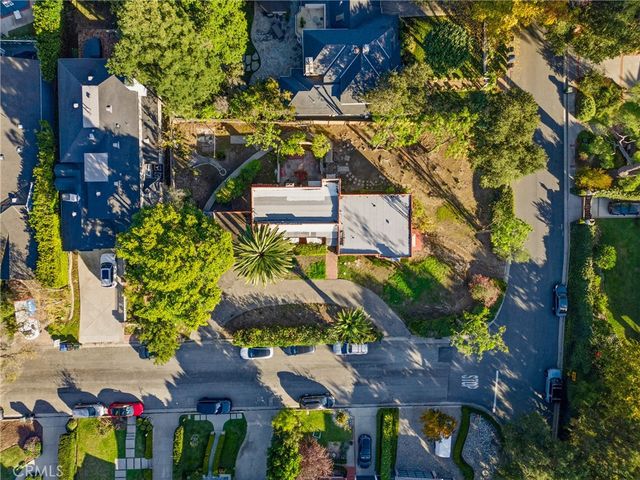 929 Descanso Drive, La Canada Flintridge, CA 91011