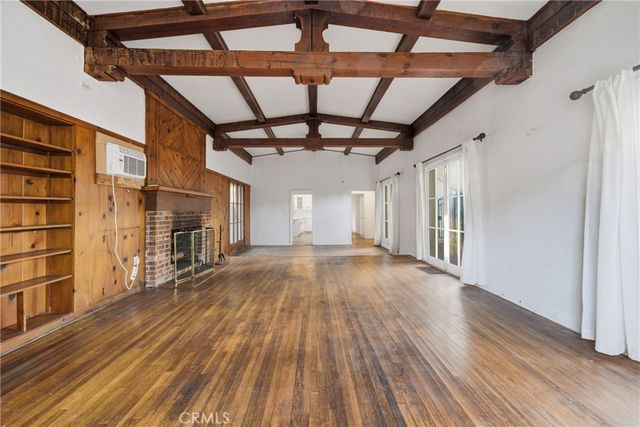 929 Descanso Drive, La Canada Flintridge, CA 91011