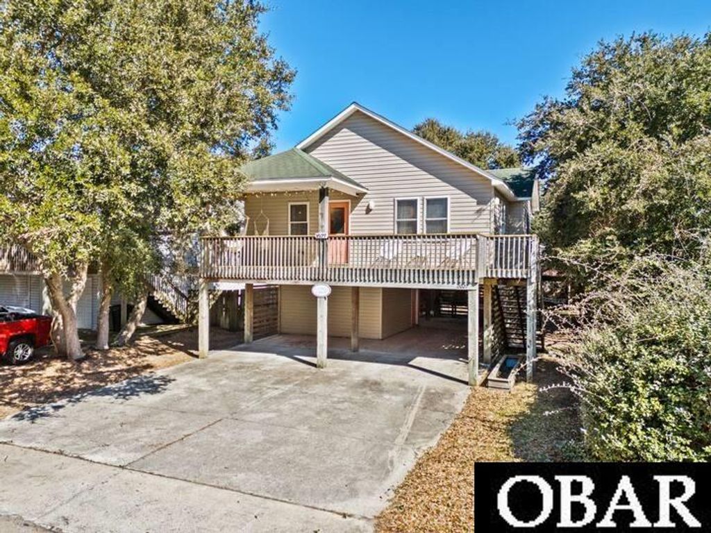Image 1 of property listing at 2027 Hampton Street, Kill Devil Hills, NC 27948