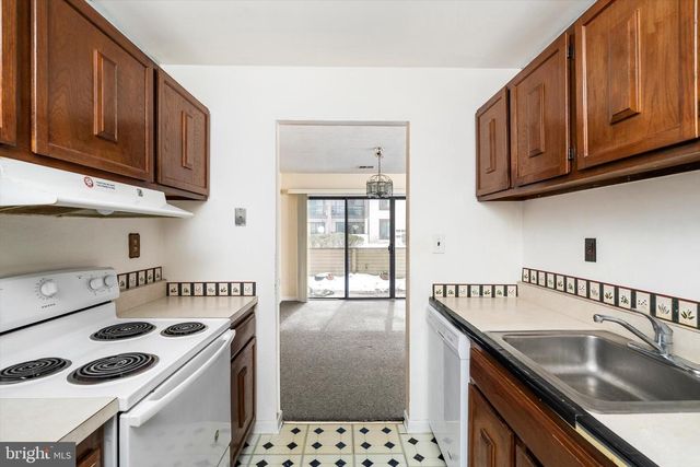 L-9 TWIN RIVERS DR N, East Windsor, NJ 08520