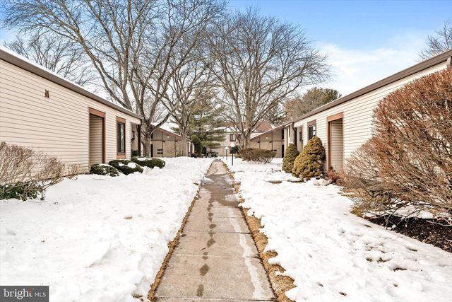 L-9 TWIN RIVERS DR N, East Windsor, NJ 08520