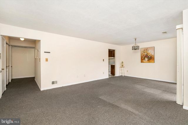 L-9 TWIN RIVERS DR N, East Windsor, NJ 08520