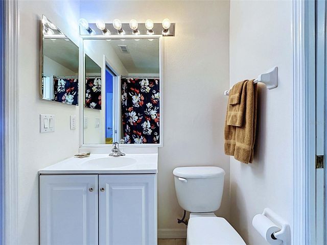 4849 WESSEX WAY, Land O Lakes, FL 34639