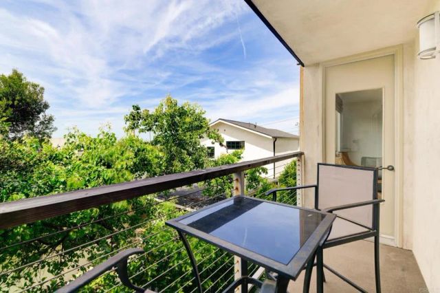 935 Genter Street 212, La Jolla, CA 92037