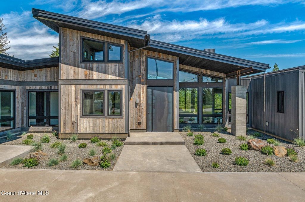 15055 S Chalk Hill DR, Coeur d'Alene, ID 83814 photo 2