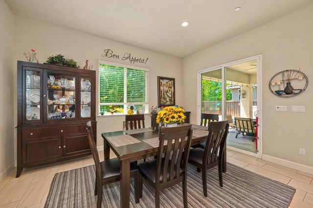 405 Olivadi Way, Sacramento, CA 95834