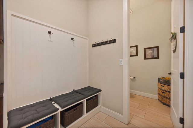 405 Olivadi Way, Sacramento, CA 95834