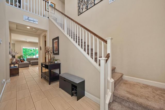 405 Olivadi Way, Sacramento, CA 95834
