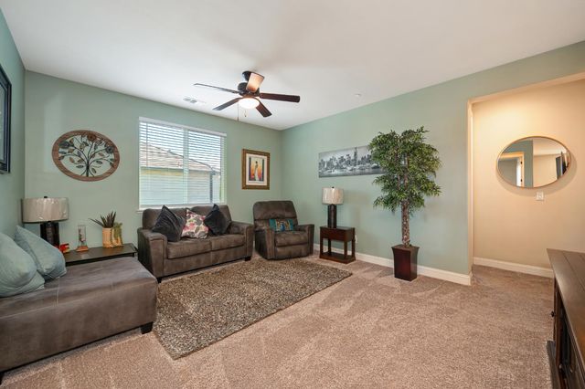405 Olivadi Way, Sacramento, CA 95834